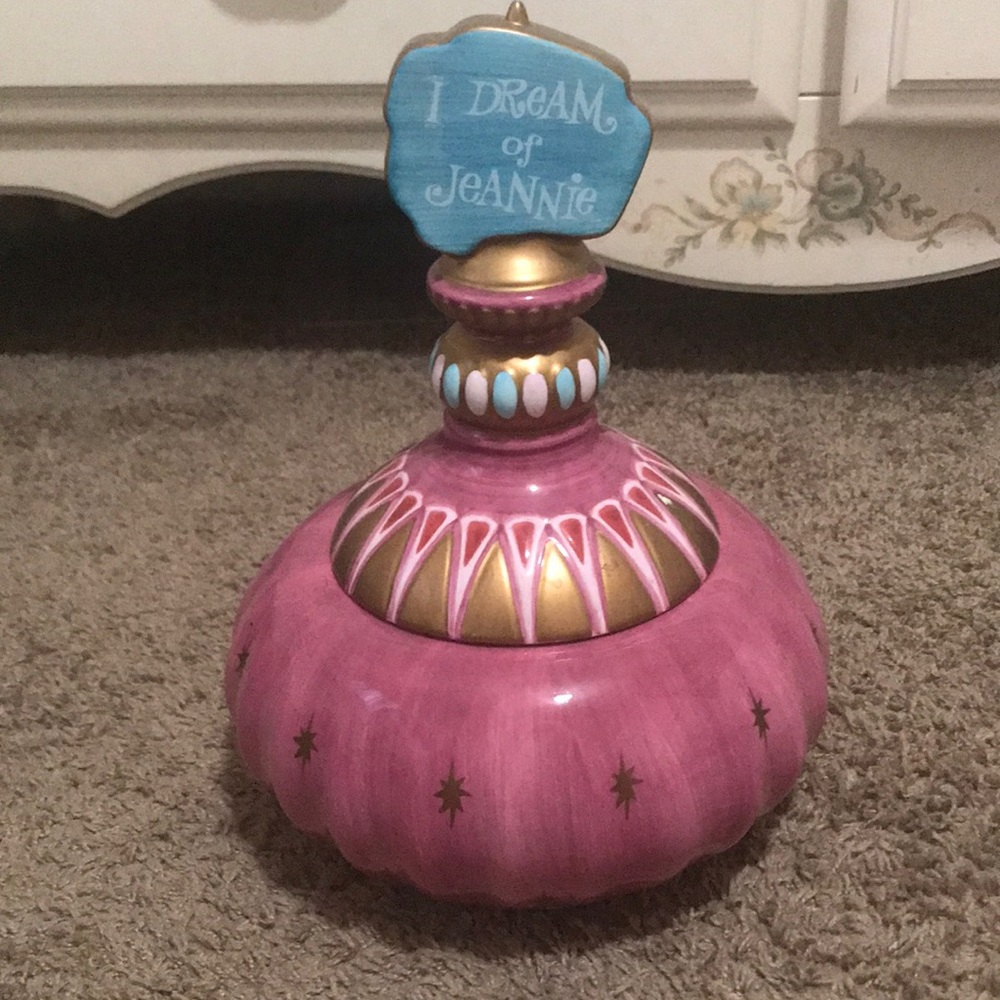 I dream of Jeannie cookie jar